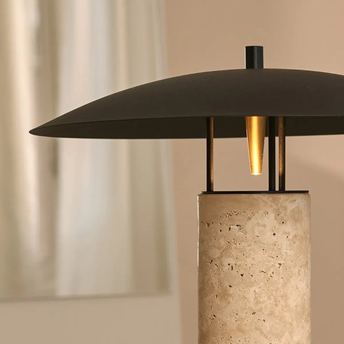 Nicolaas Travertinlampe | Elegantes und zeitloses Design