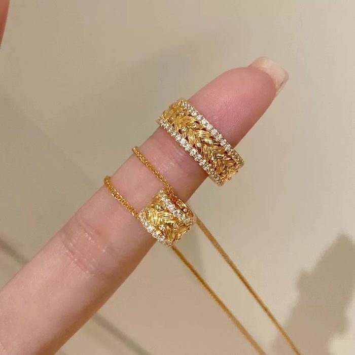 Goldene Ohren des Weizendesignrings und Halskette