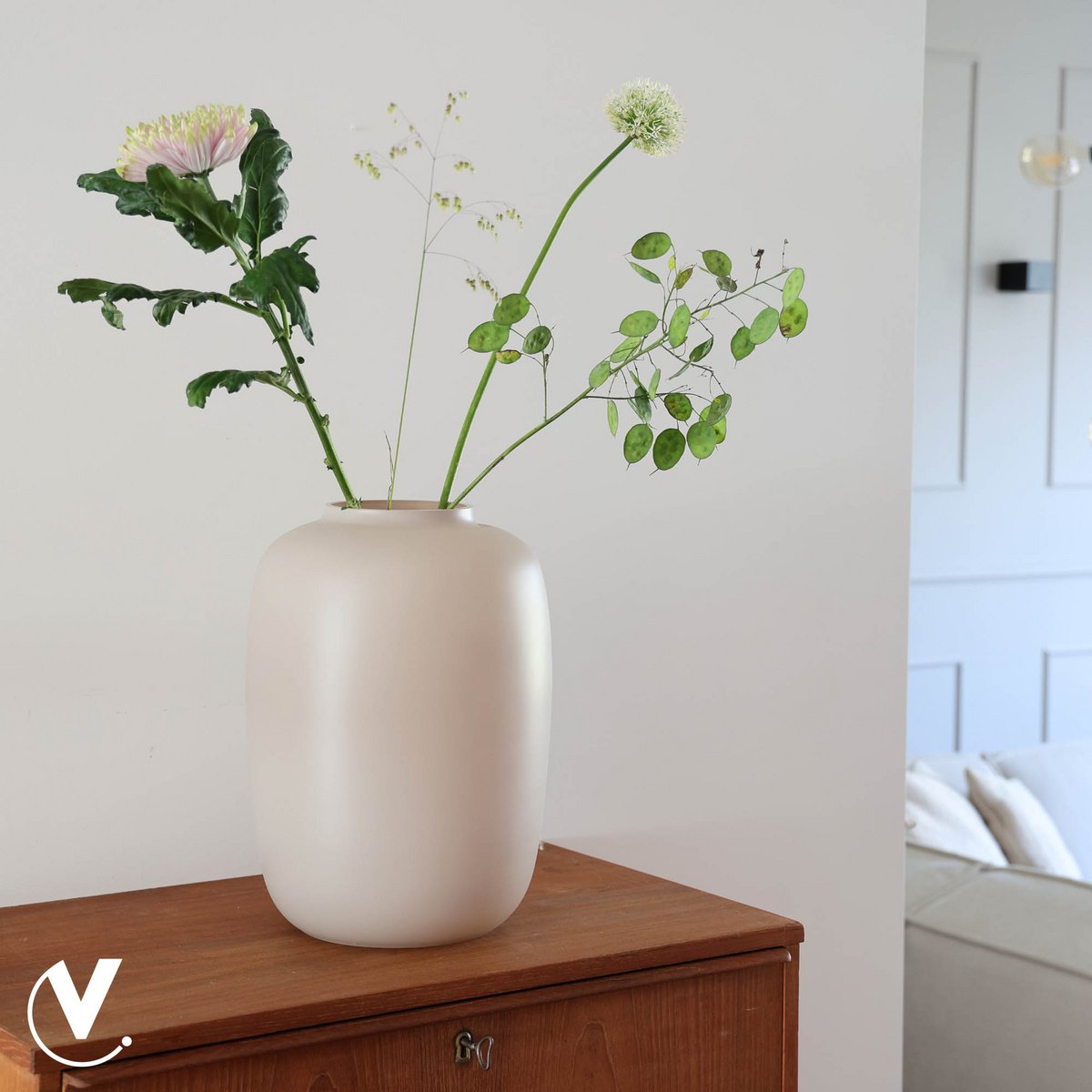 Vaas - Artic Matte Elfenbein