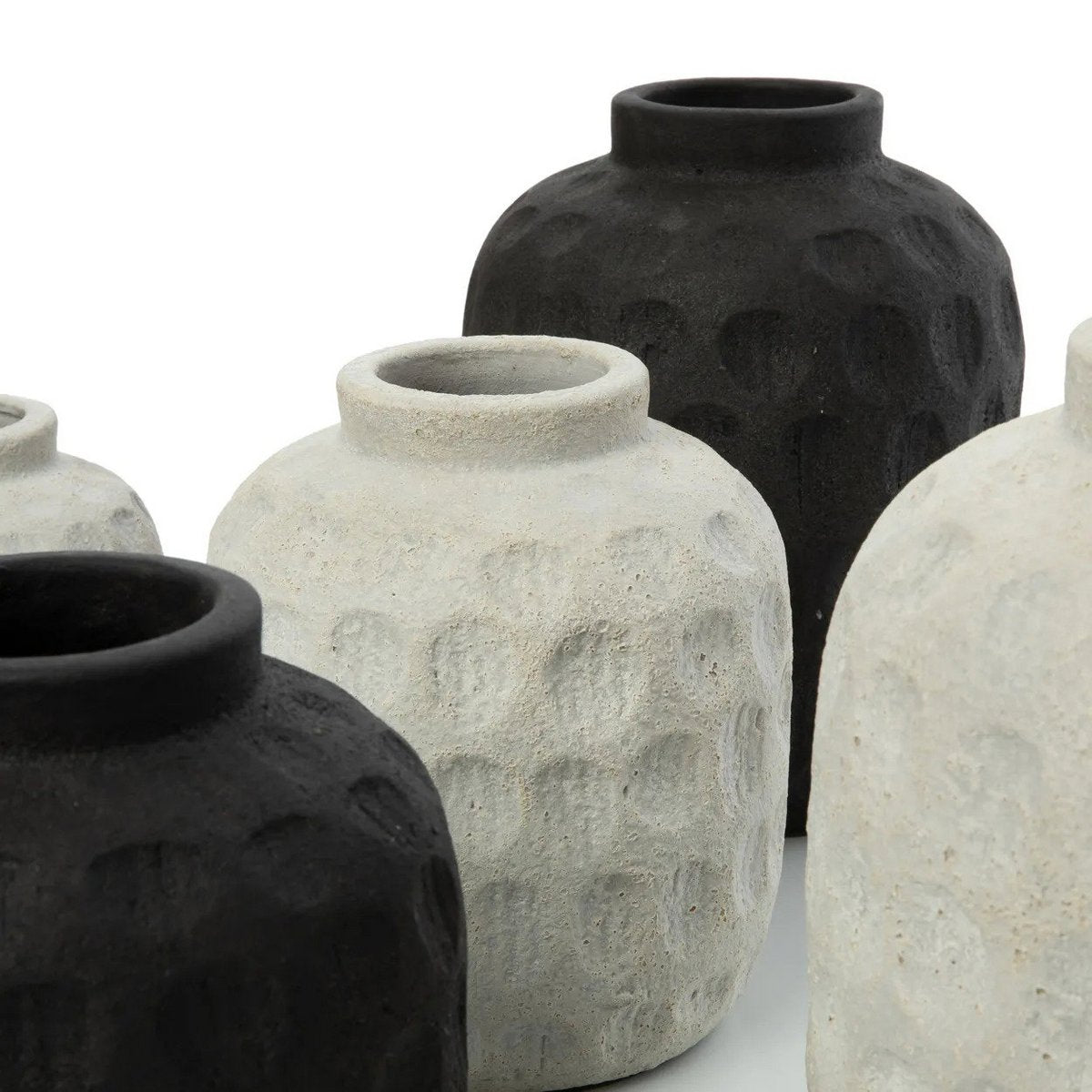 Beton Vase M - minimalistische Vase von Bazar Bizar