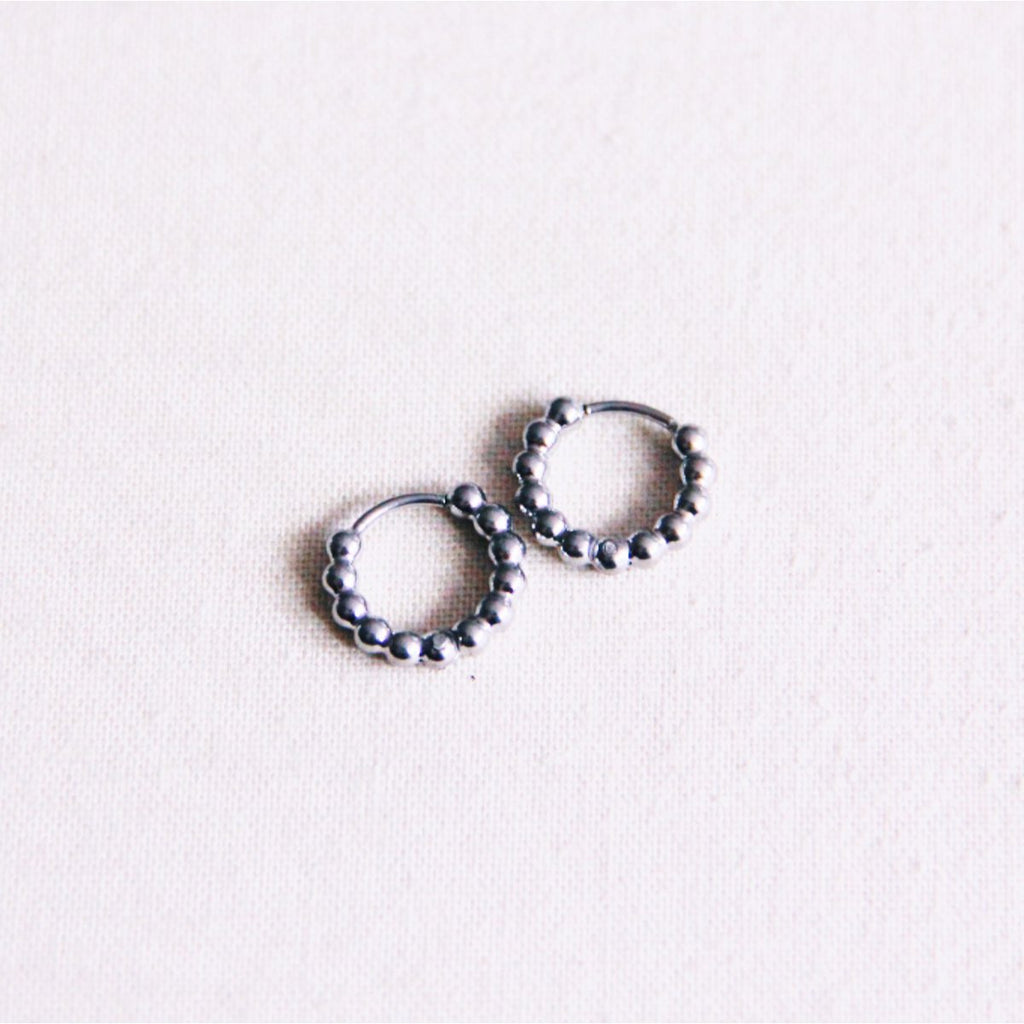 Edelstahl-Creolen 10mm „Kugeln“ – Silber