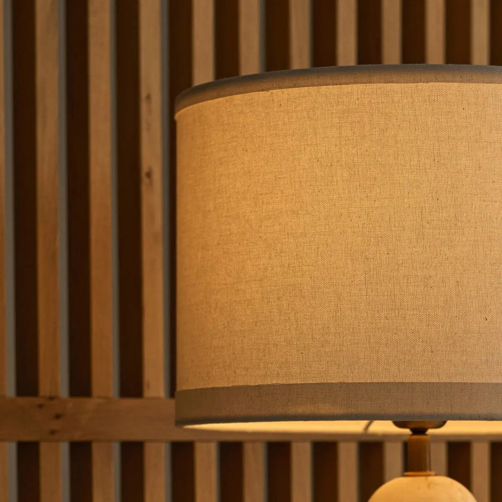 Charlotte Marmorlampe | Baumwollschirm und elegante Beleuchtung