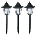 3er Set LED Solar-Gartenleuchte als Erdspieß im Garten – rustikaler Laternenlook