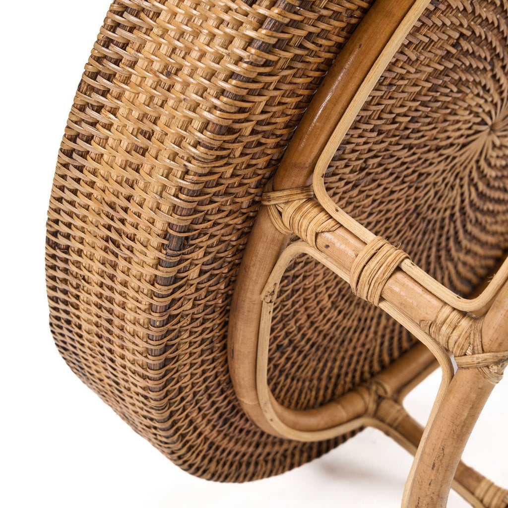 Das Rattan Rise Tablett – Naturbraun