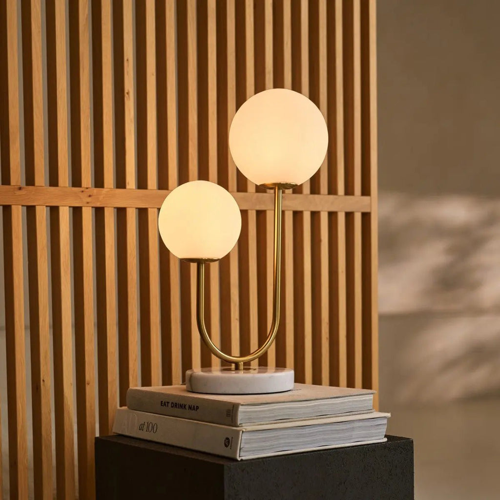 Giorgia Elegante Marmorlampe | Glühbirnen aus Milchglas und Lampe mit Kabel