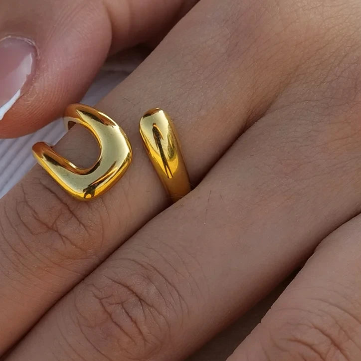 Hohler Goldring in LOUIZ-Form