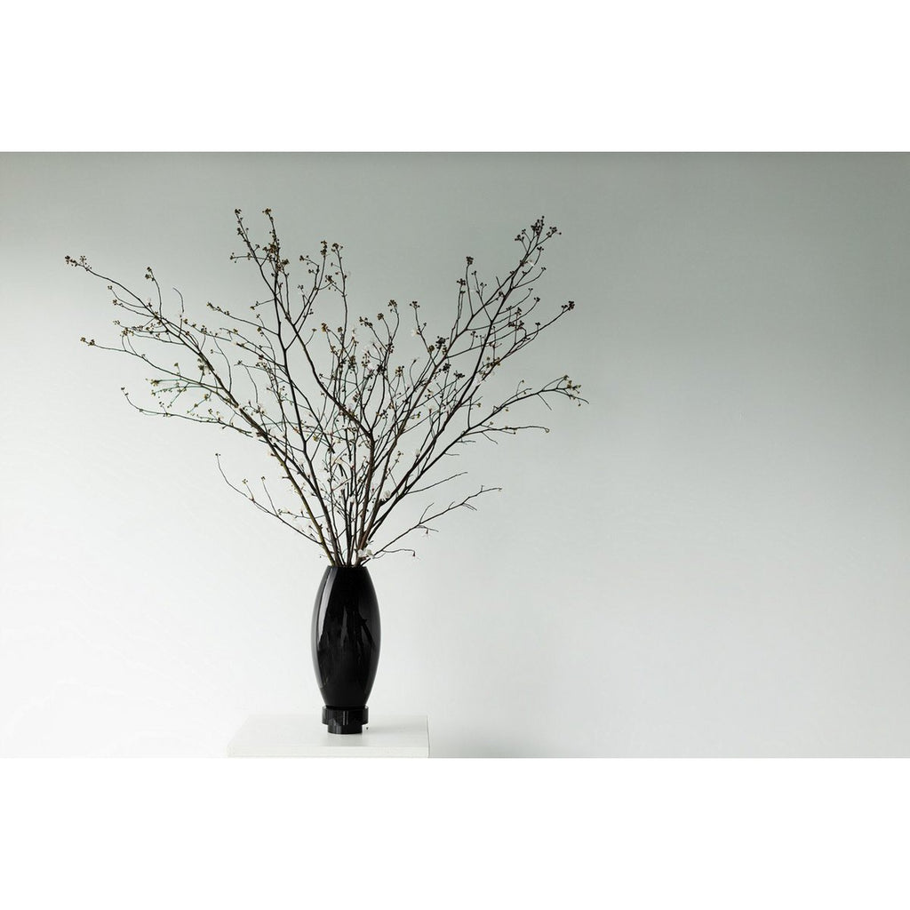 Kleine moderne Vase, innovatives Design, Rückseite aus hochwertigem Glas. RUD15ZW
