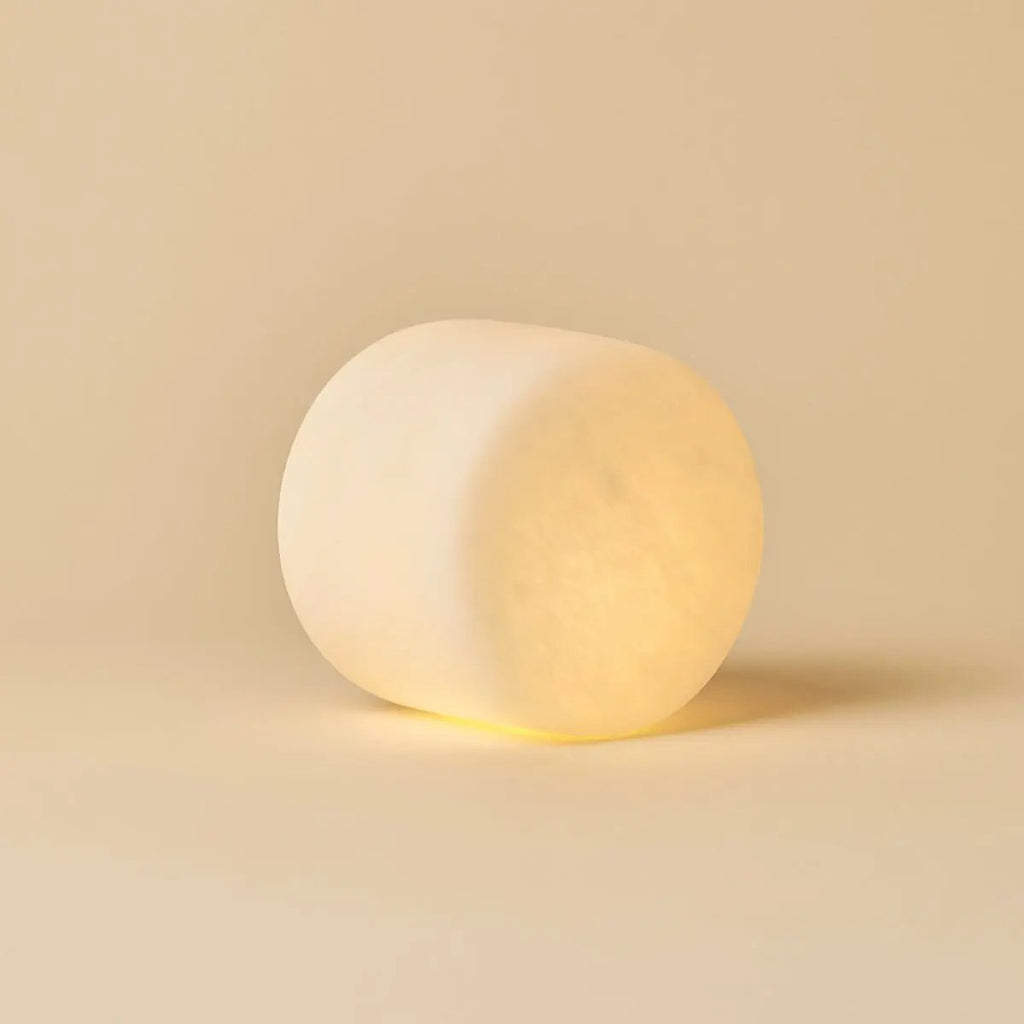 Cuyp Green – Verde Alpi Marmor Wiederaufladbare Tischlampe | Kabellos, über USB wiederaufladbar und bis zu 100 Stunden Licht