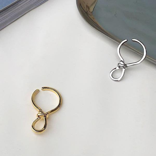 Minimalistischer Knoten-Ohr-Manschetten-Einteiler