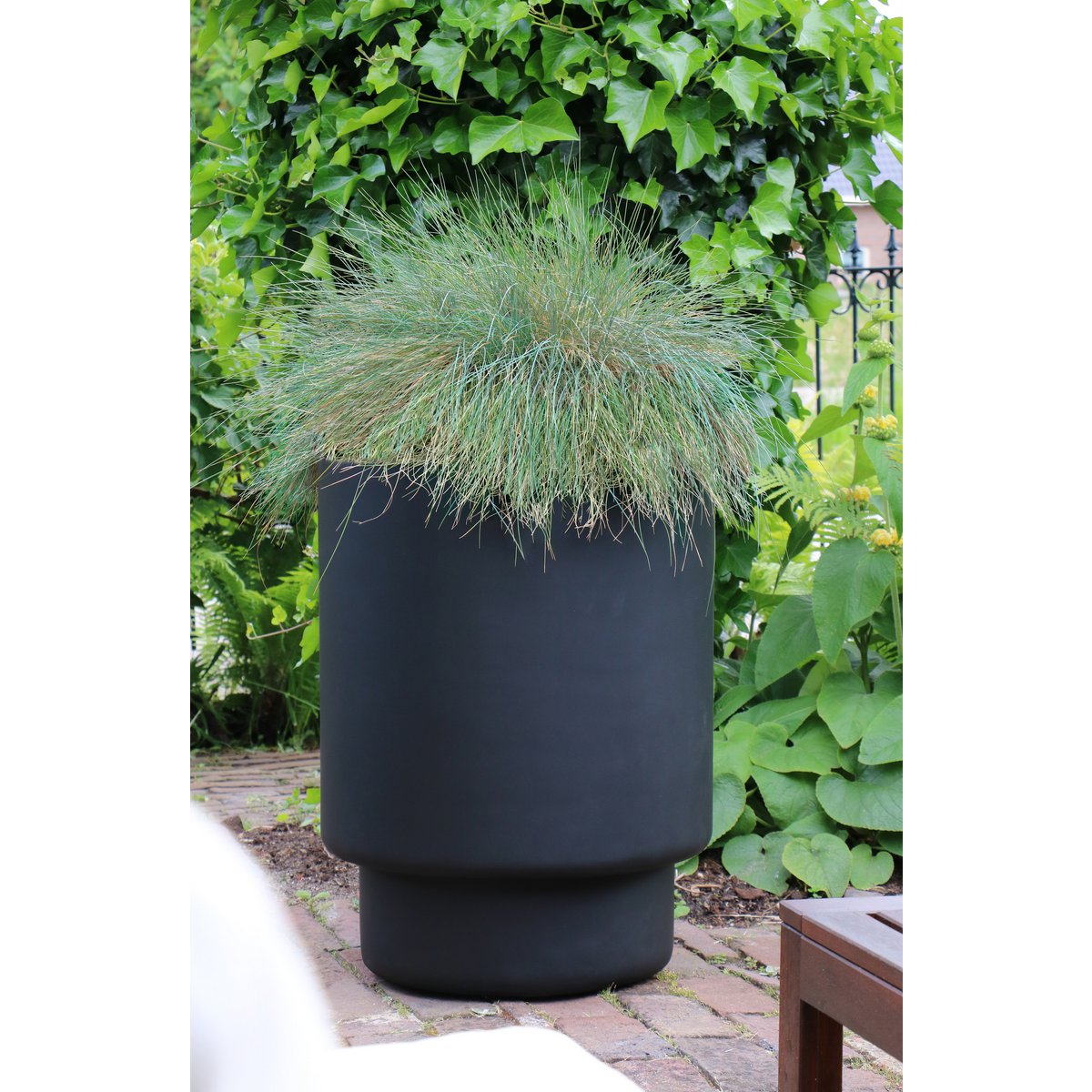 VERKAUF! Pflanzentopf - Almstok Ø50 cm schwarz