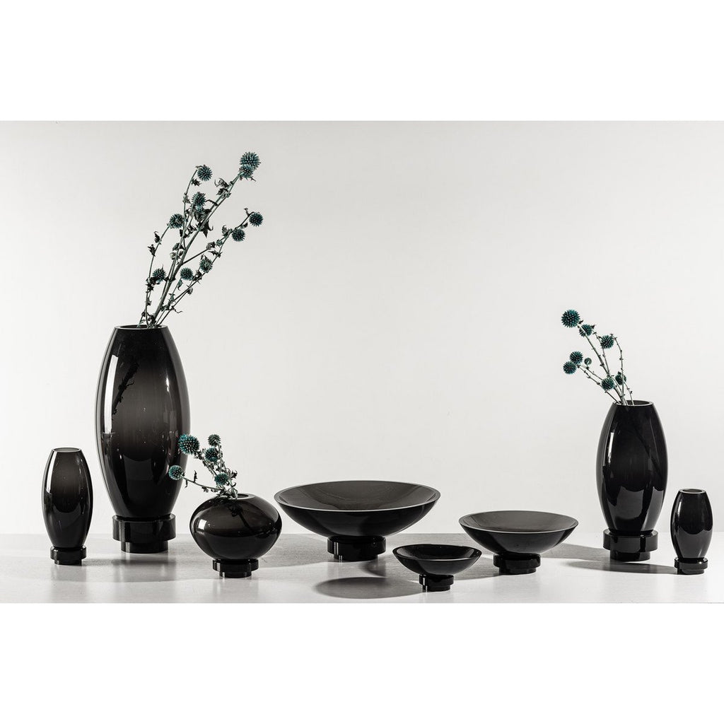Kleine moderne Vase, innovatives Design, Rückseite aus hochwertigem Glas. RUD15ZW