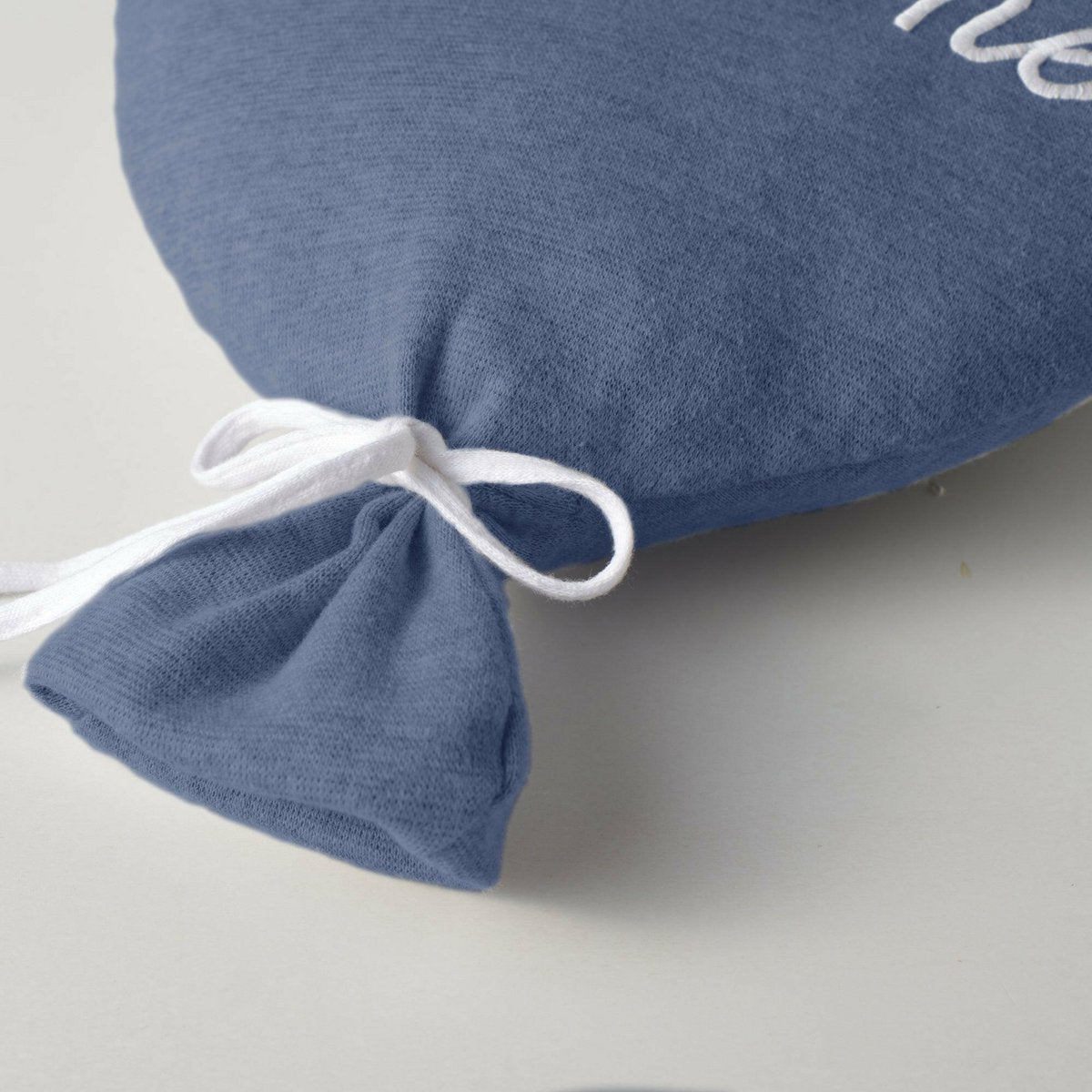 Blaues Ballonkissen "Willkommen Kleiner"