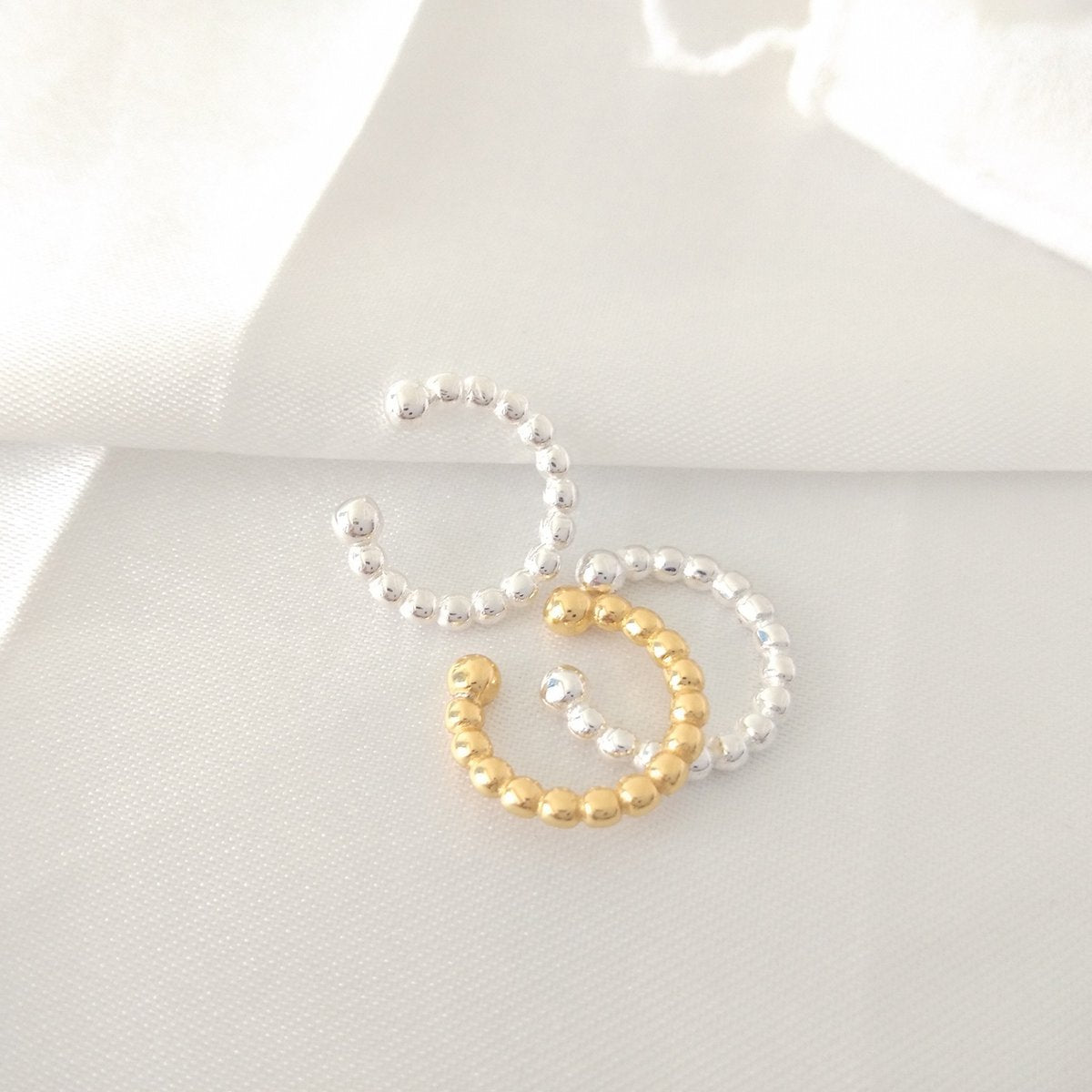 Ball Earcuff