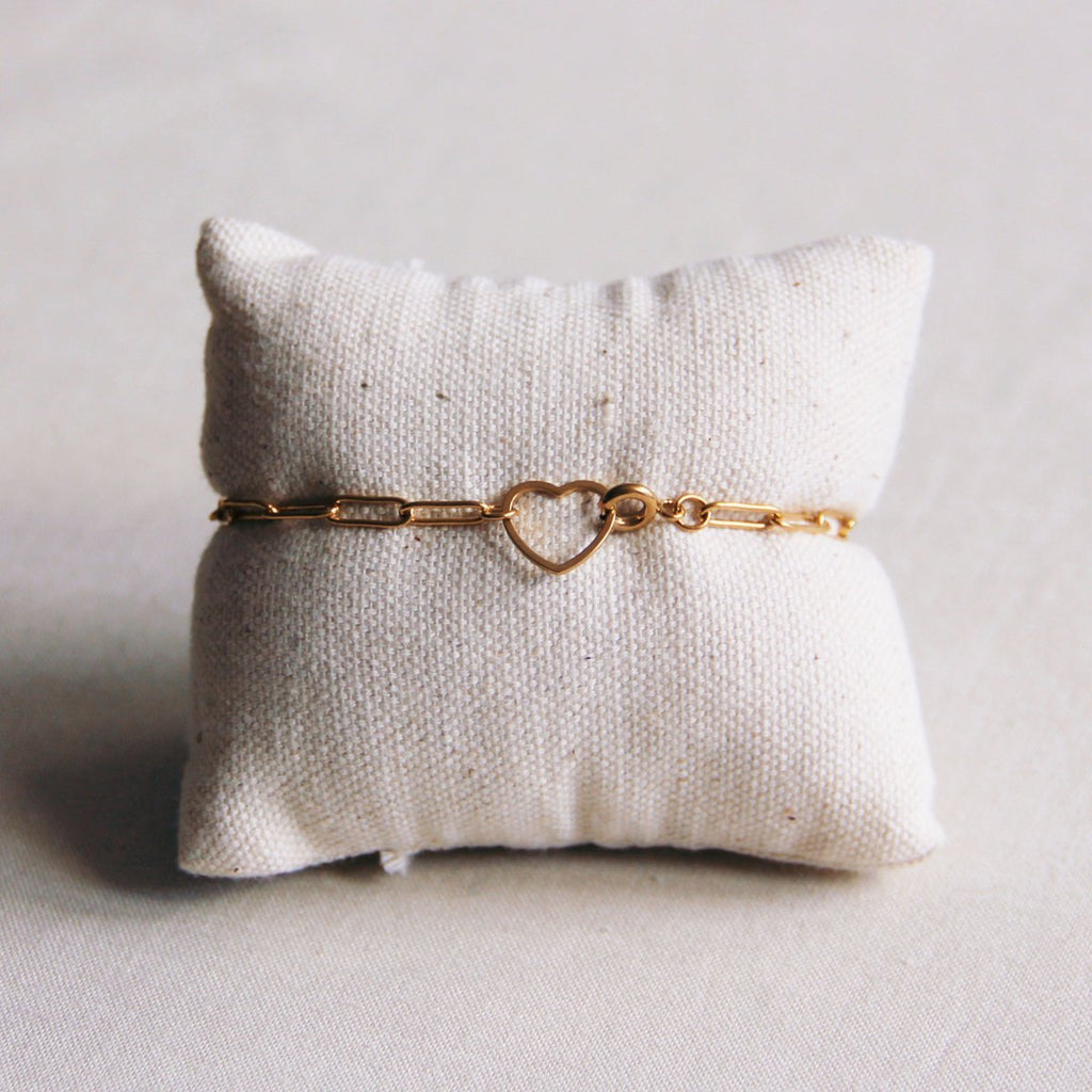 D-Kettenarmband mit offenem Herzen-Gold