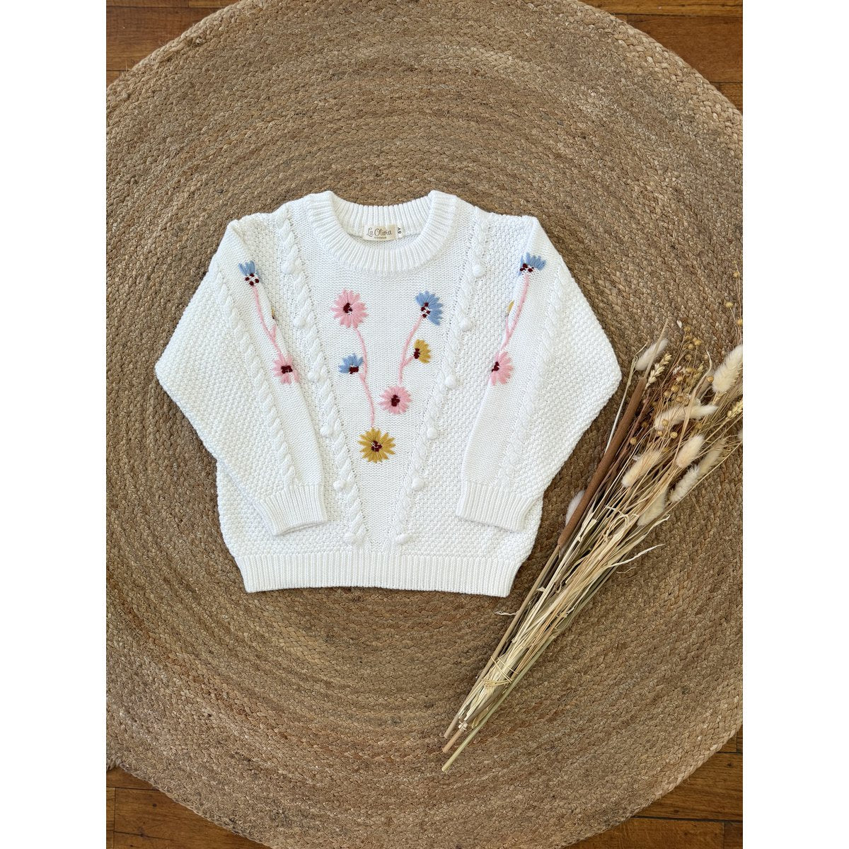 Millie Weißer Pullover mit Blumenstickerei