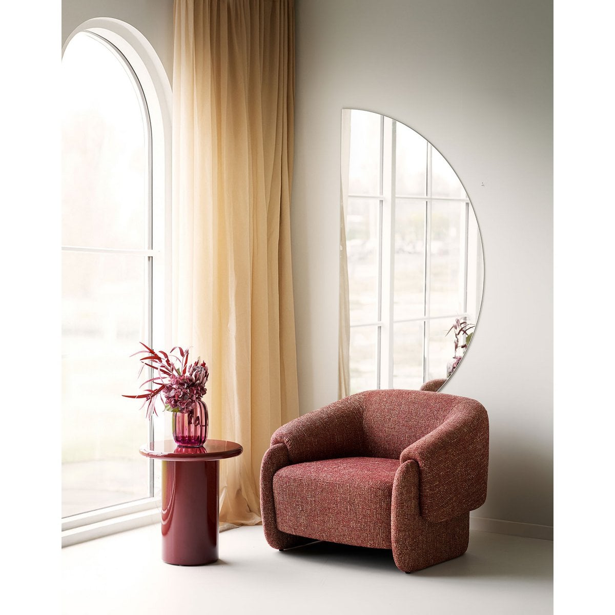 Otago Tisch bordeaux Gesamtansicht