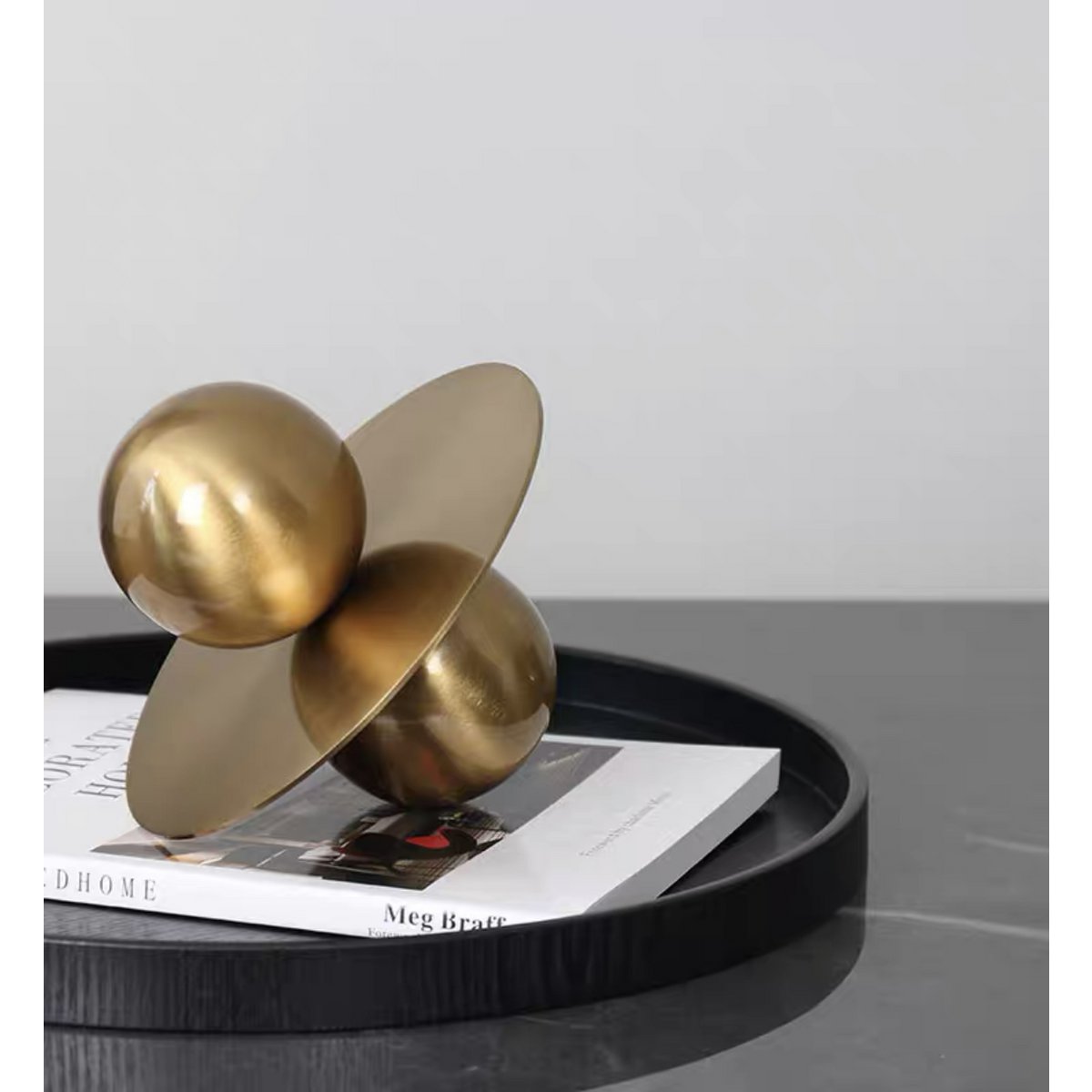 Moderne und schlichte kugelförmige Metallornamente für Zuhause und Wohnzimmer. Größe: 20 cm x 20 cm