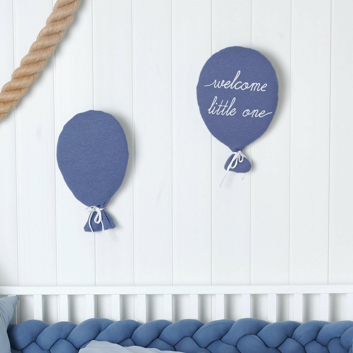Blaues Ballonkissen "Willkommen Kleiner"