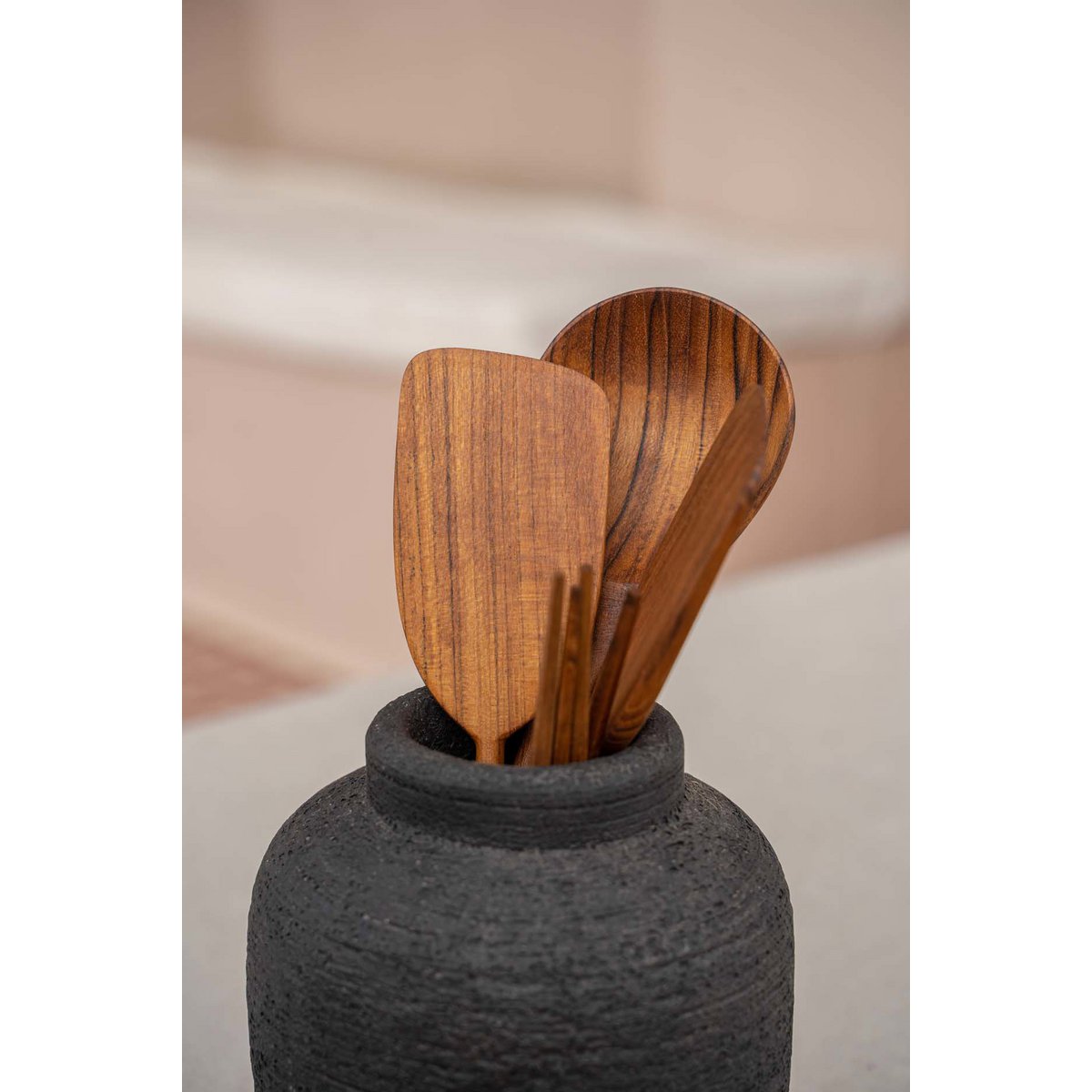 Terrakotta Vase Peaky schwarz - Seitenansicht