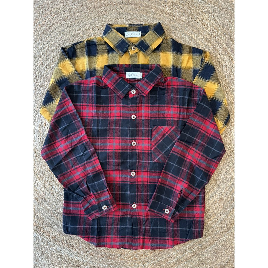 Fröhlicher Shirt-Junge