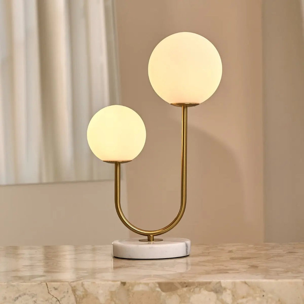 Giorgia Elegante Marmorlampe | Glühbirnen aus Milchglas und Lampe mit Kabel