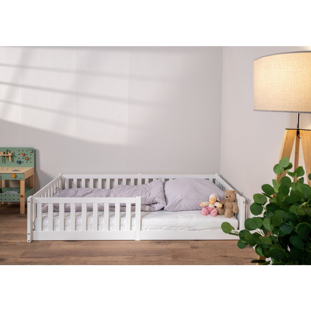 tiSsi® Bodenbett / Hausbett ENNO 90x200 cm Buche WEISS inkl. opt. Dach