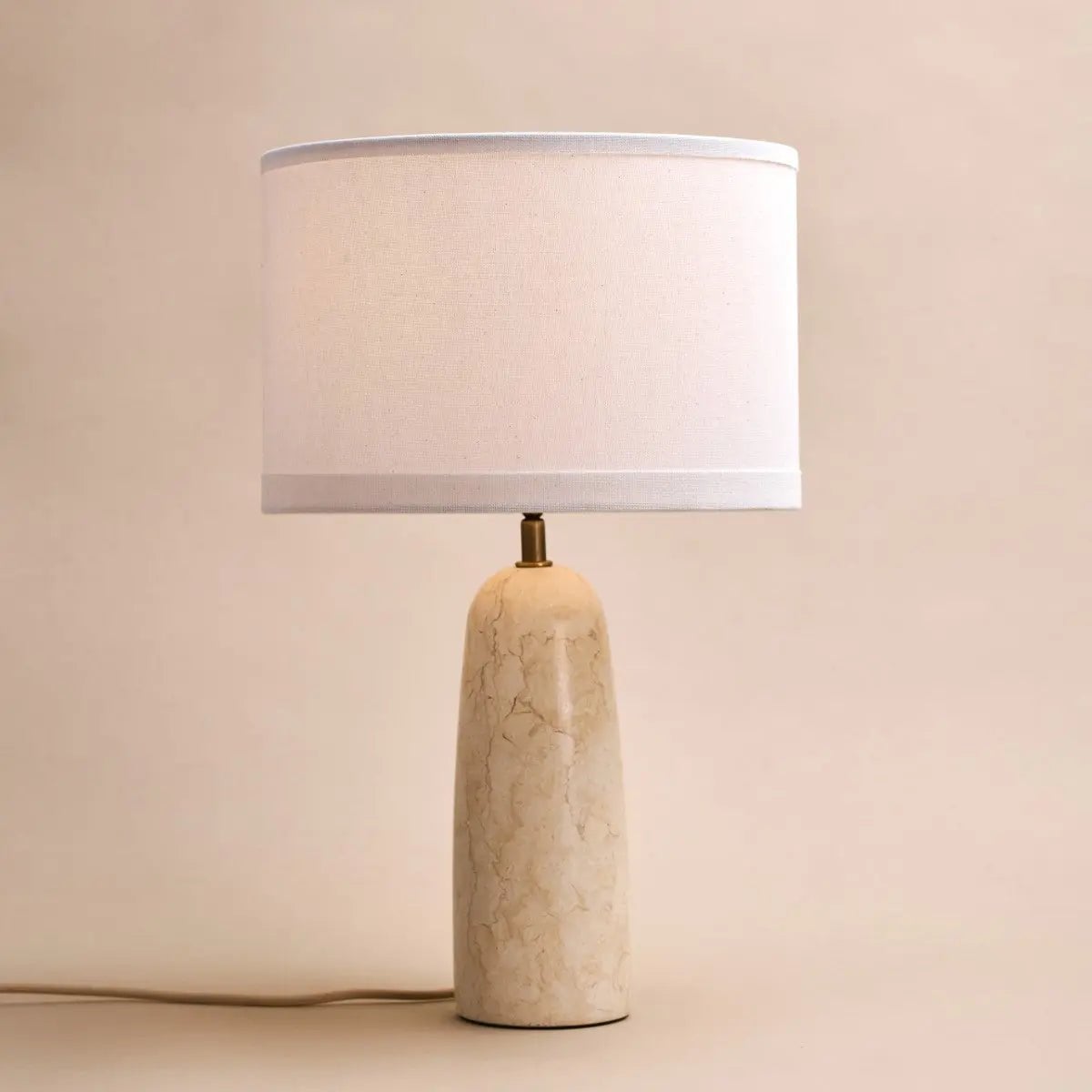 Charlotte Marmorlampe | Baumwollschirm und elegante Beleuchtung