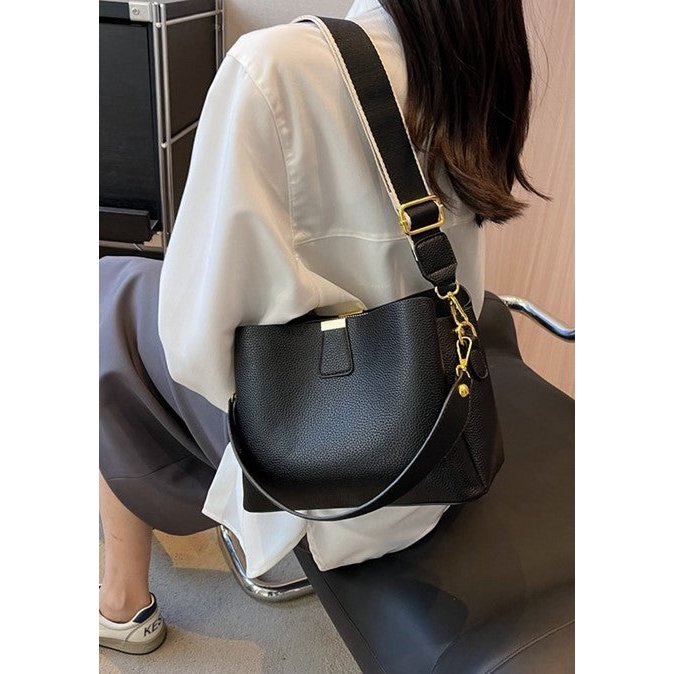 AnBeck 'All you want' Heckeltasche / Umhängetasche mit 2 Tragmöglichkeiten