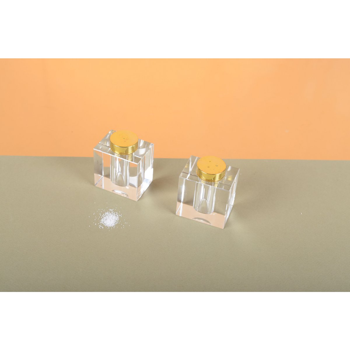 Salery Salz und vergoldete Pfeffer