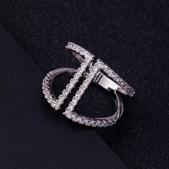 Offener Ring mit geometrischem Pavé
